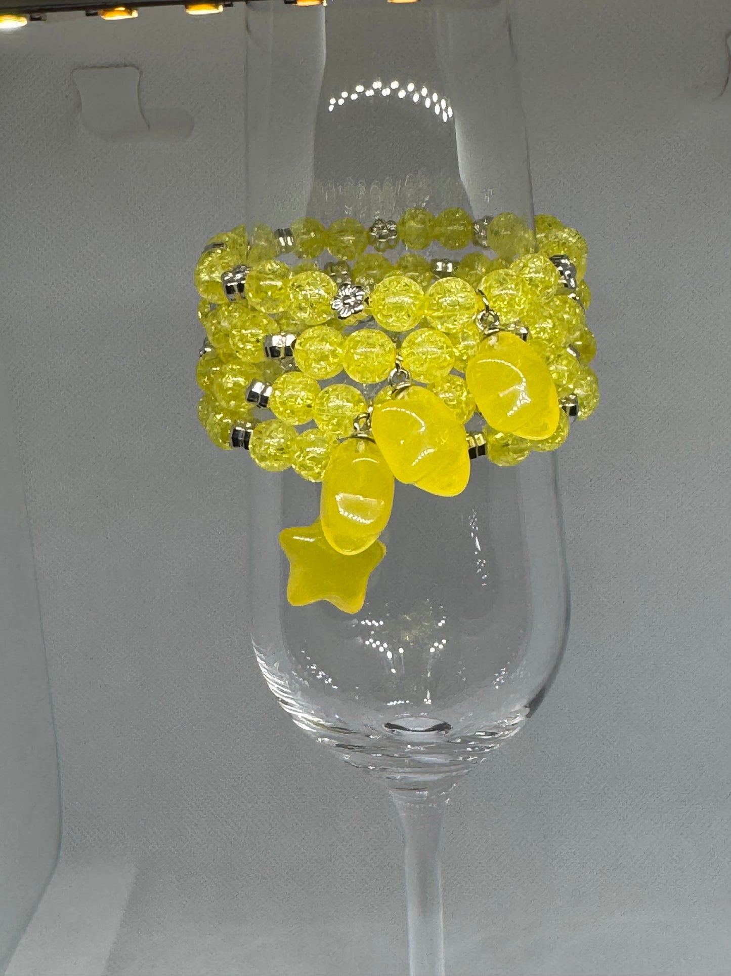 @Acrylic bead bracelet